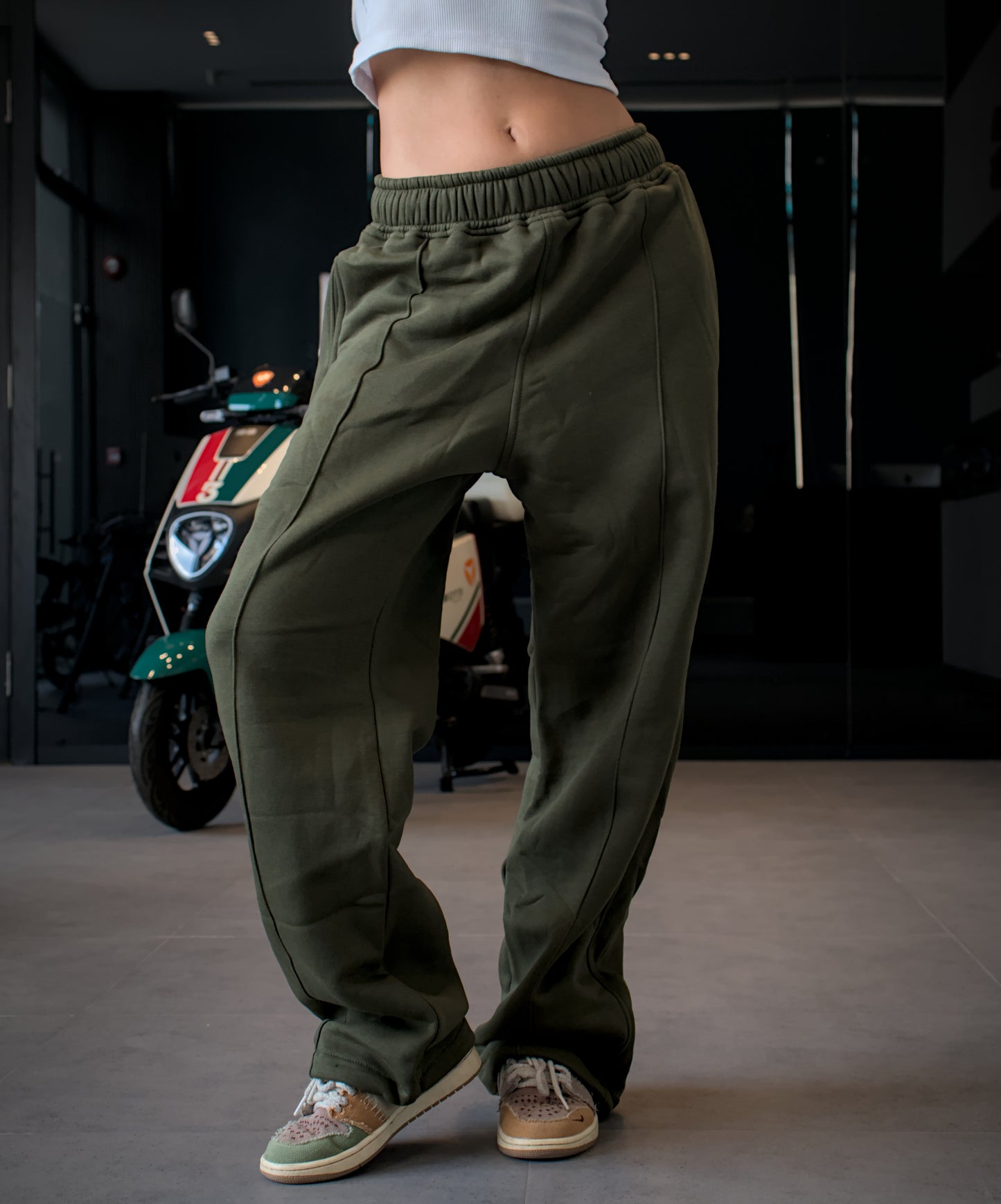 The Baggy Sweats - Olive