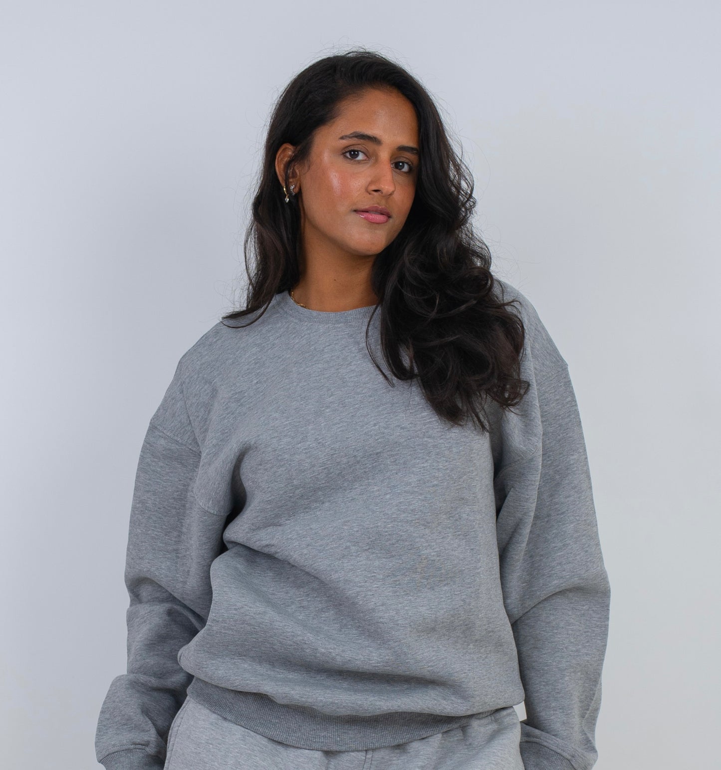 The Basic Crewneck- Grey